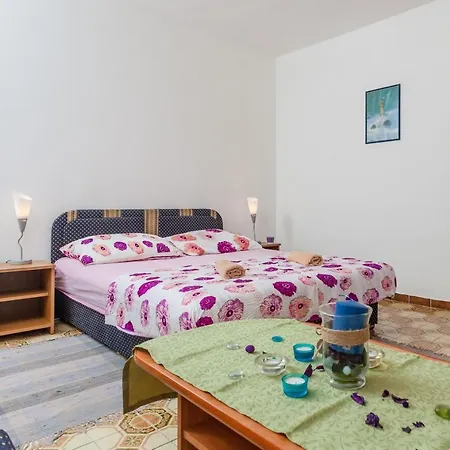 Rooms By The Sea Mavarstica, Ciovo - 10335