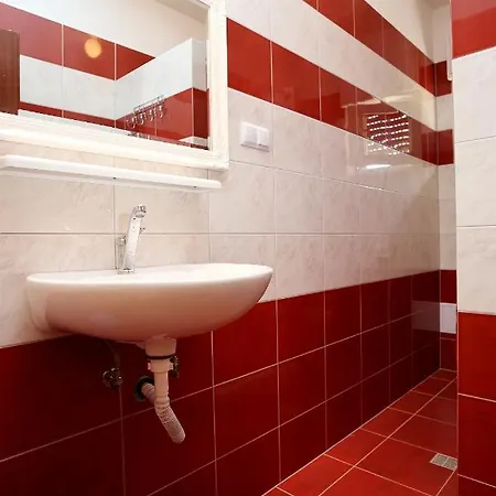 Rooms By The Sea Mavarstica, Ciovo - 10335 3*