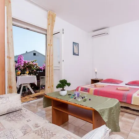 Rooms By The Sea Mavarstica, Ciovo - 10335 3* Trogir