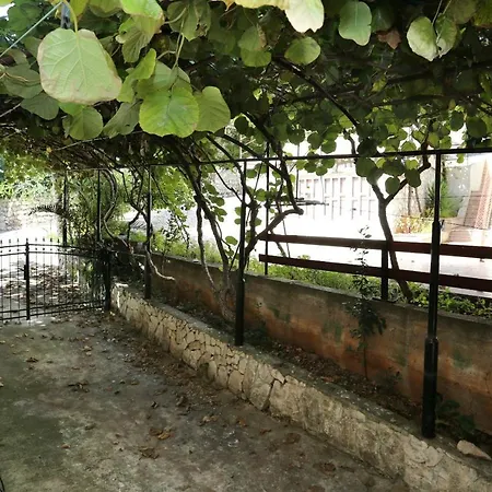 Rooms By The Sea Mavarstica, Ciovo - 10335