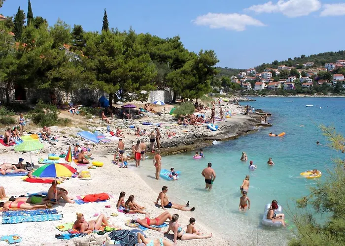By The Sea Mavarstica, Ciovo - 10335 招待所 3*