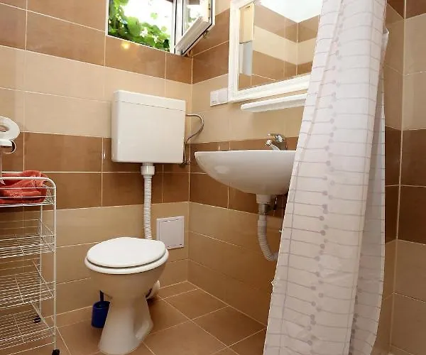 Rooms By The Sea Mavarstica, Ciovo - 10335 3*