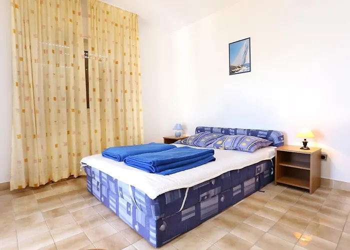 Rooms By The Sea Mavarstica, Ciovo - 10335 Pensionat