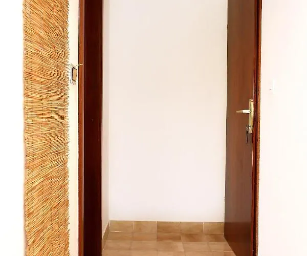 Rooms By The Sea Mavarstica, Ciovo - 10335 Pensionat Trogir